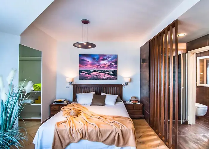 Ocean Breeze Apartment